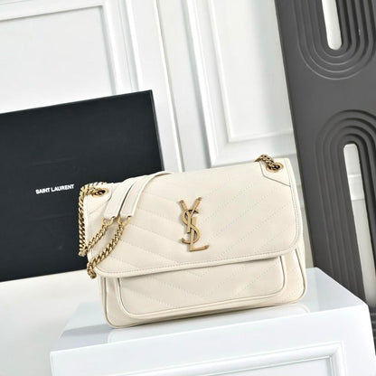 SAINT LAURENT
