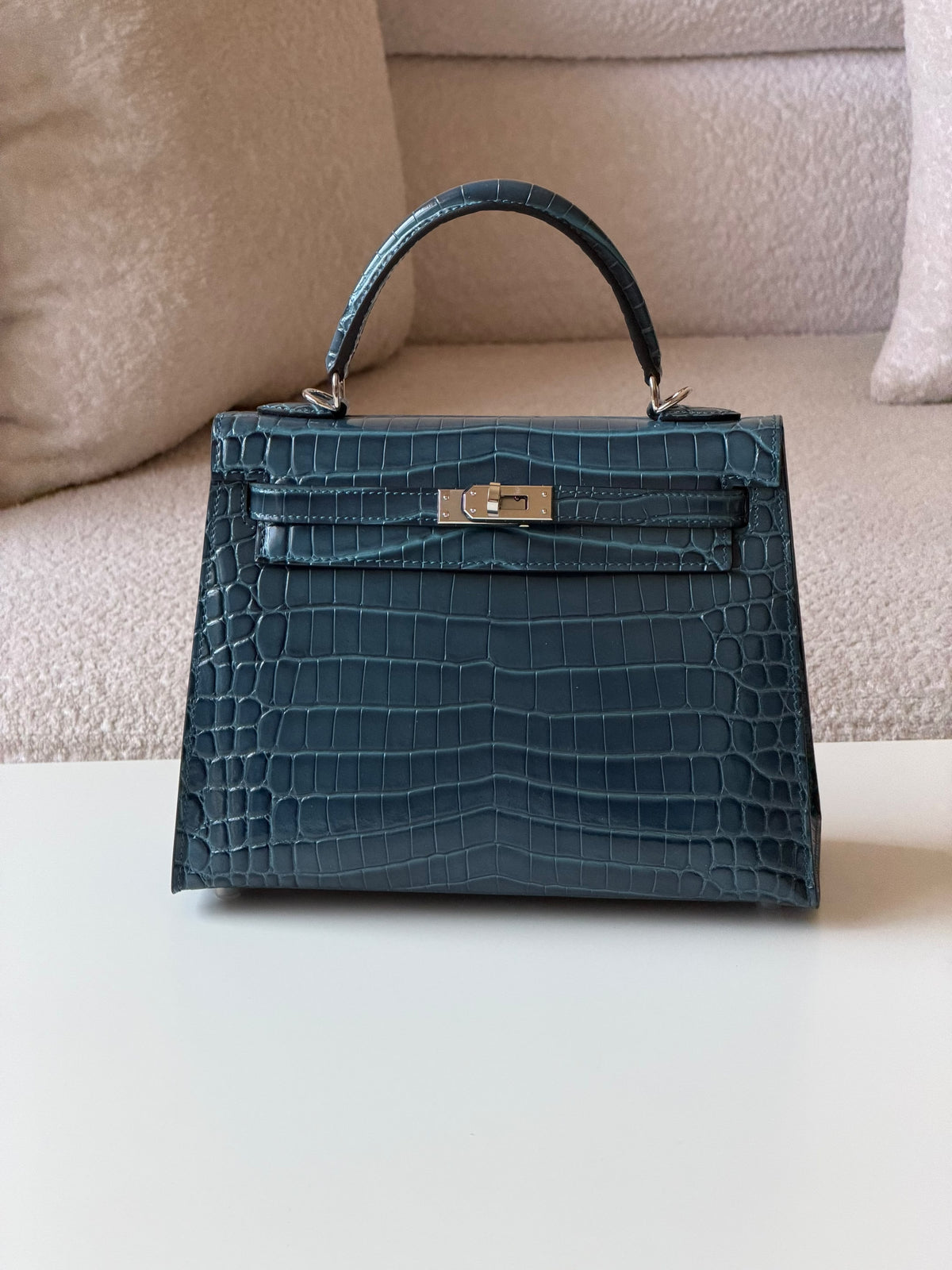 HERMES Kelly 25cm