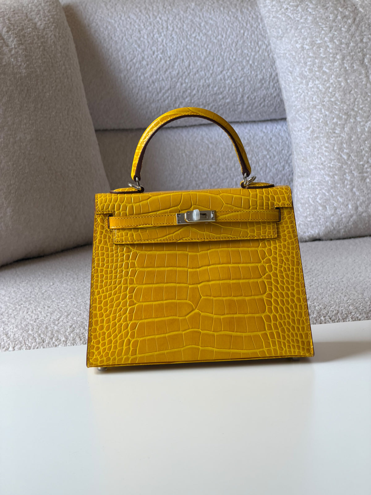 HERMES Kelly 25cm