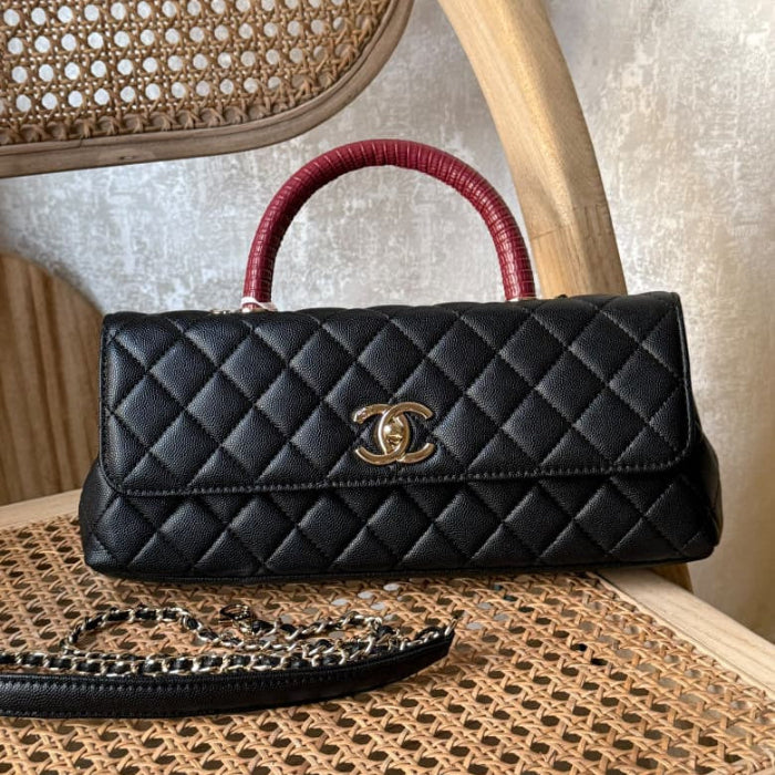 Elegant Quilted Black Handbag