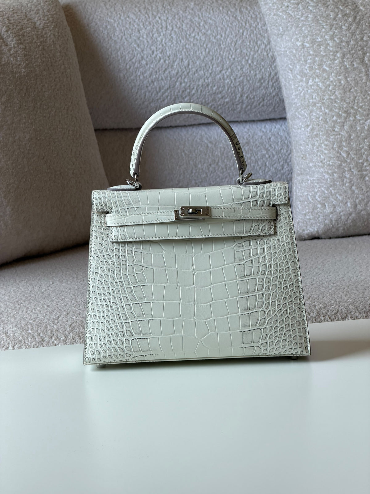 HERMES Kelly 25cm