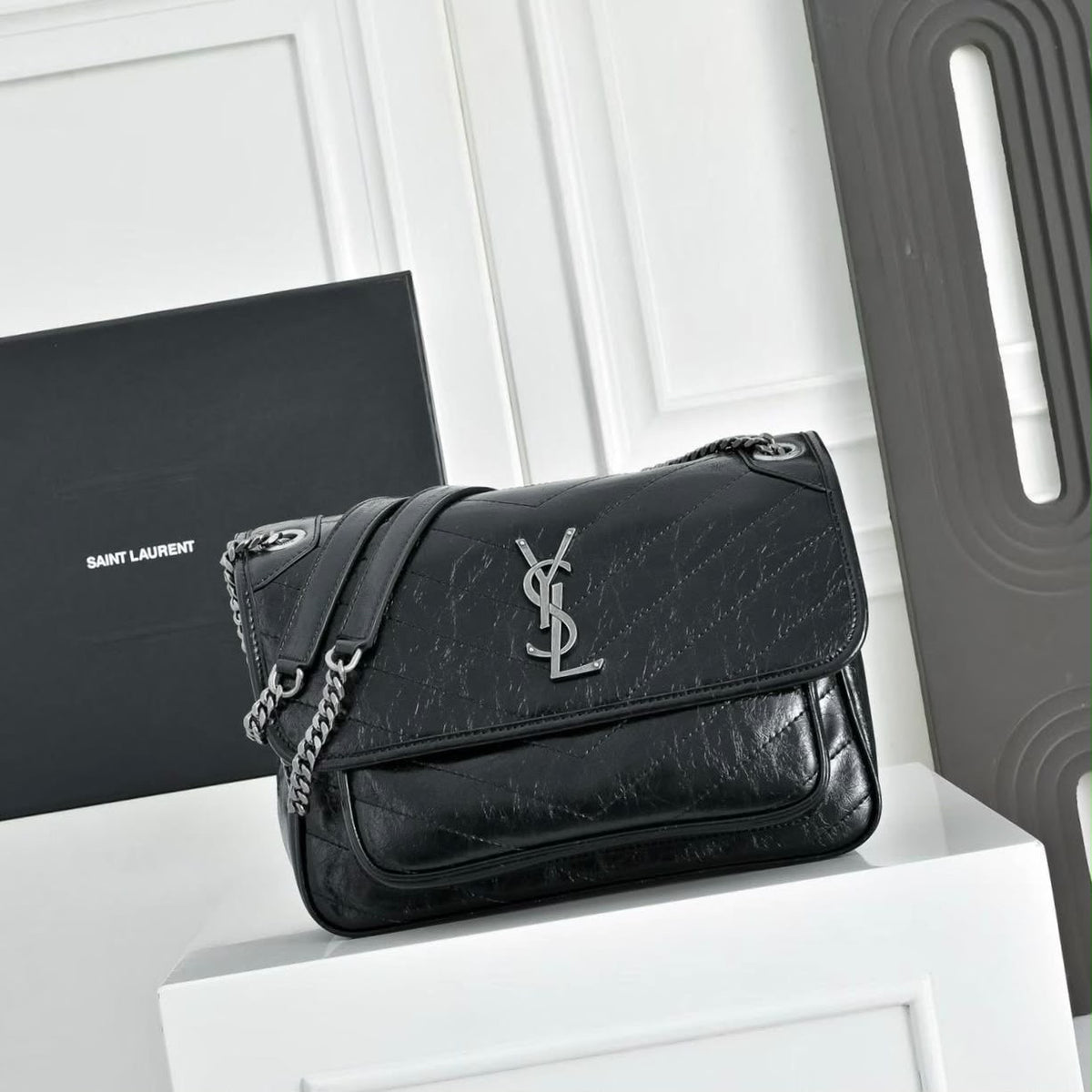 SAINT LAURENT
