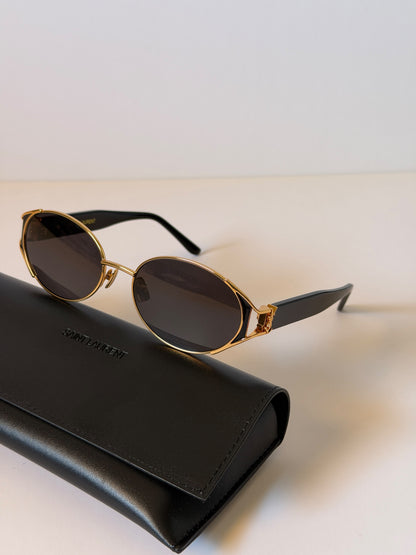 SAINT LAURENT