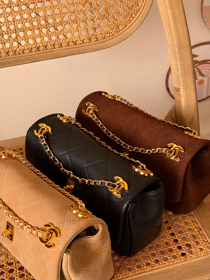 Elegant Quilted Chain Shoulder Bag