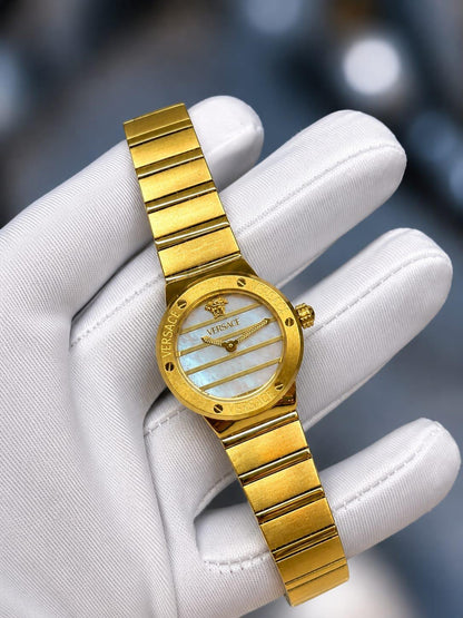VERSACE