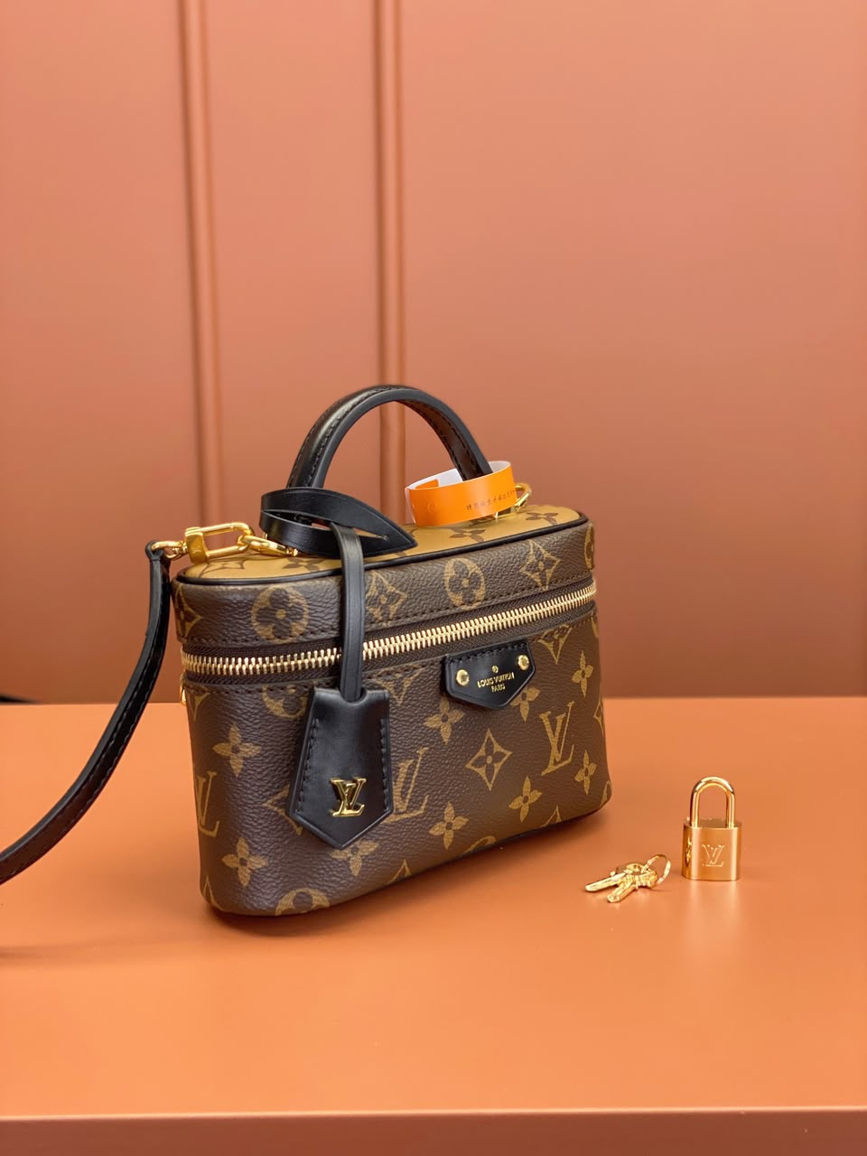 Mini Chain Shoulder Bag