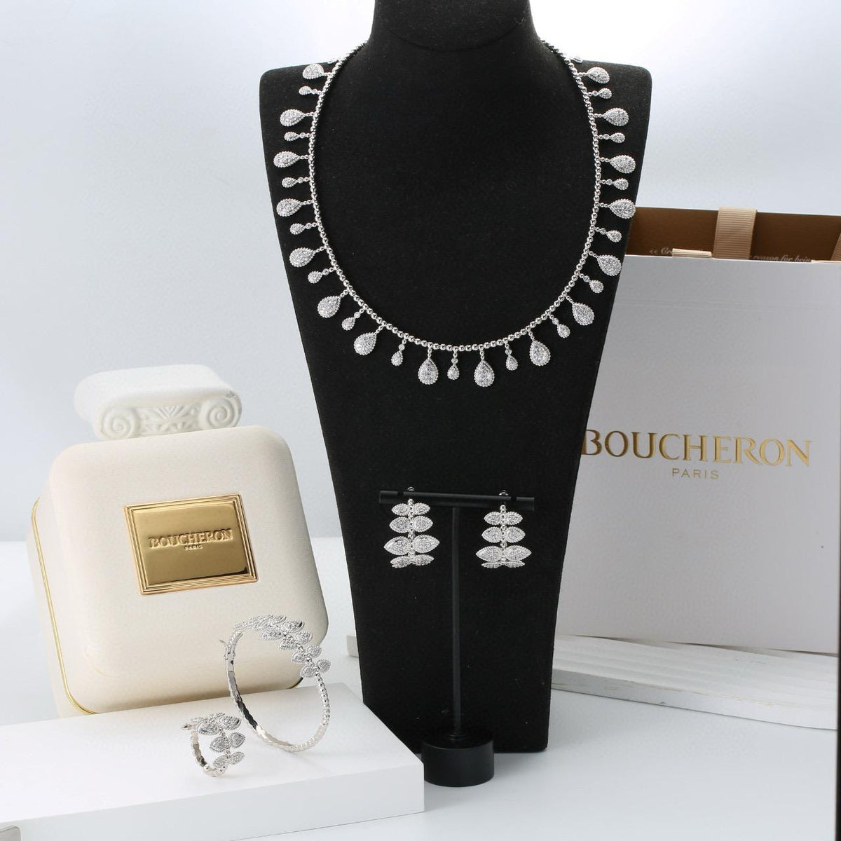 BOUCHERON