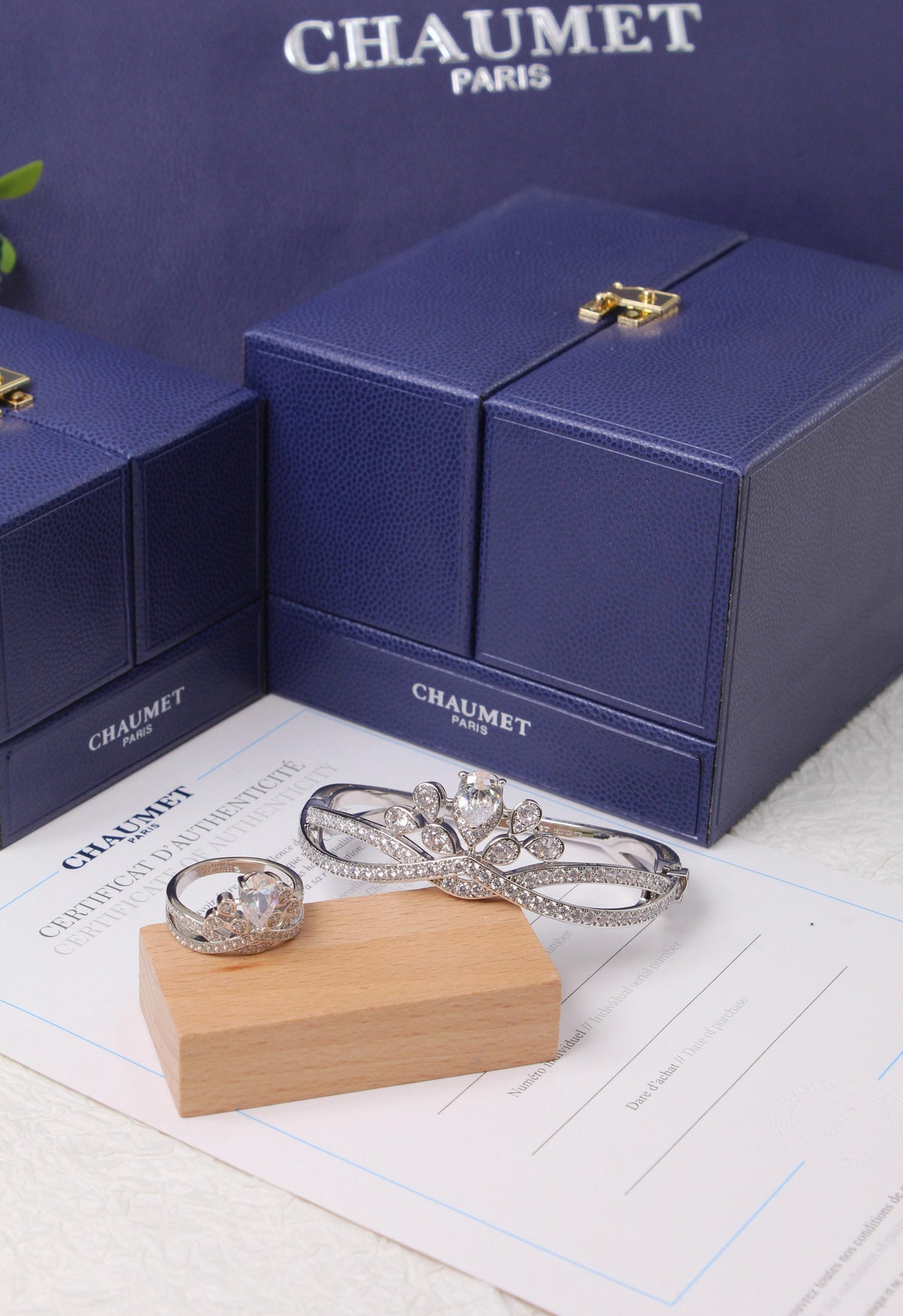 CHAUMET