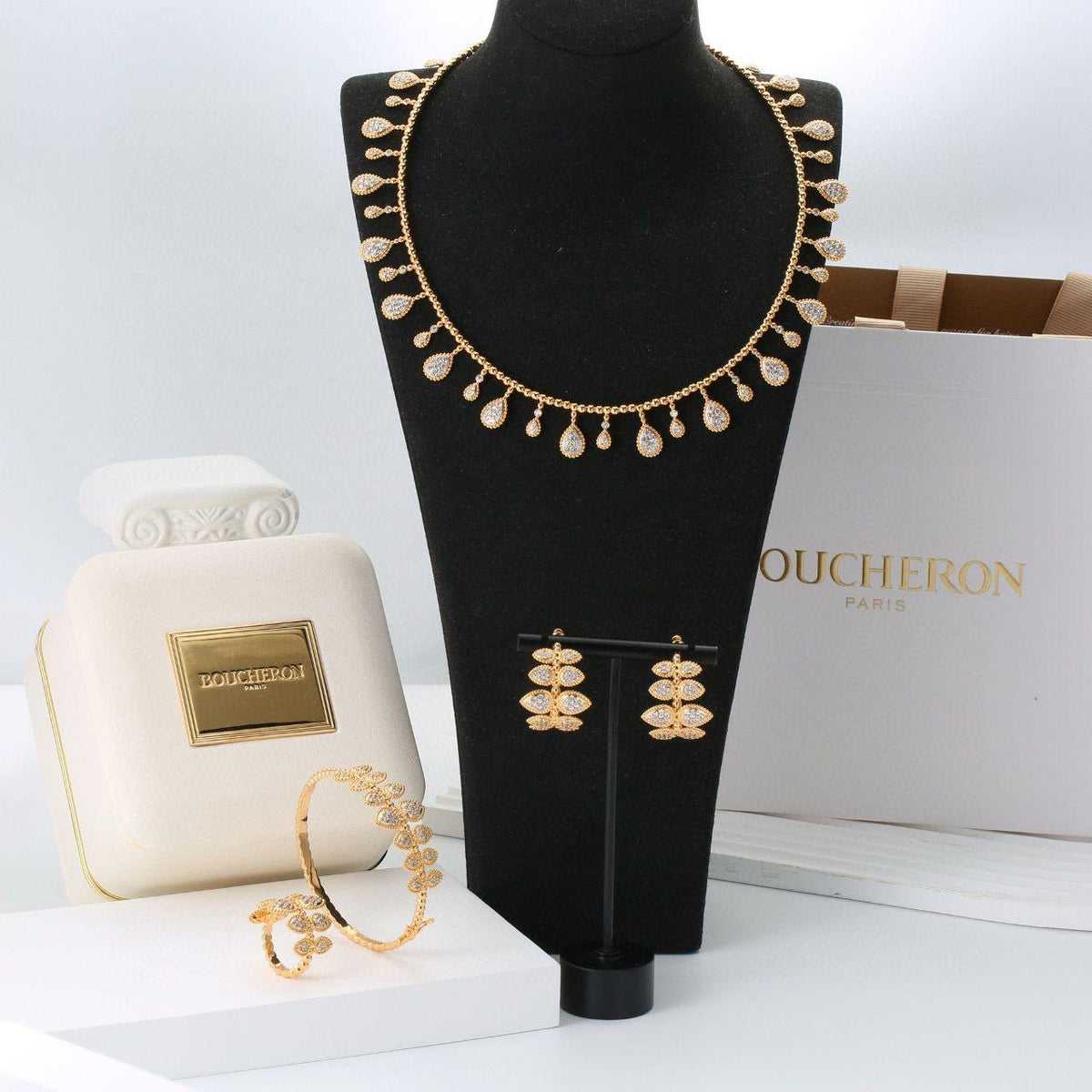 BOUCHERON