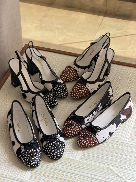 Chic Polka Dot Slingback Shoes